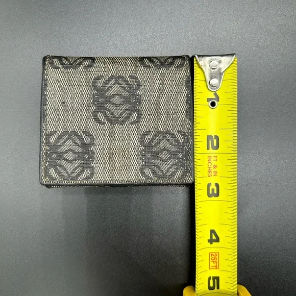 Loewe Coin Pouch Holder Button Close - Picture 12 of 13